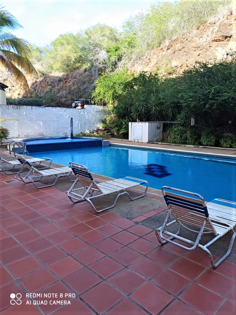 APARTAMENTO DE FINOS ACABADOS EN PARAISO II, EN VENTA