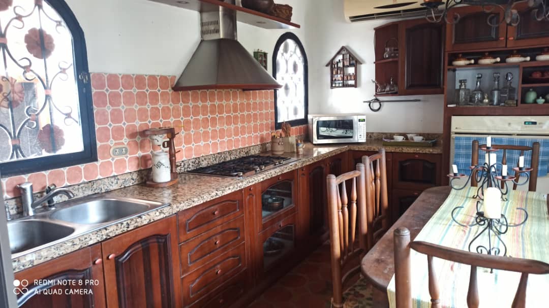 CASA EN PARAISO I, EN VENTA