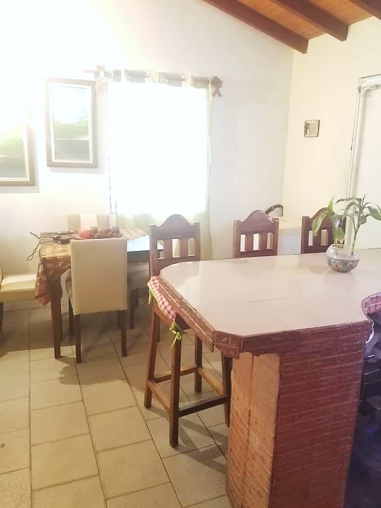 CASA PUNTA DE PIEDRAS, EN VENTA