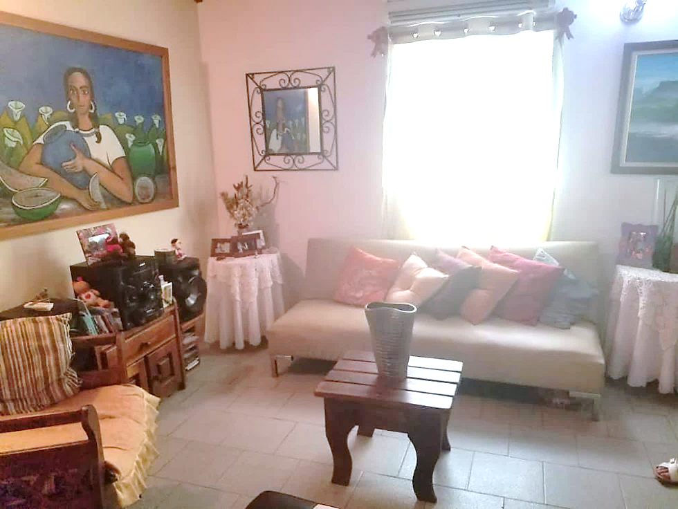 CASA PUNTA DE PIEDRAS, EN VENTA