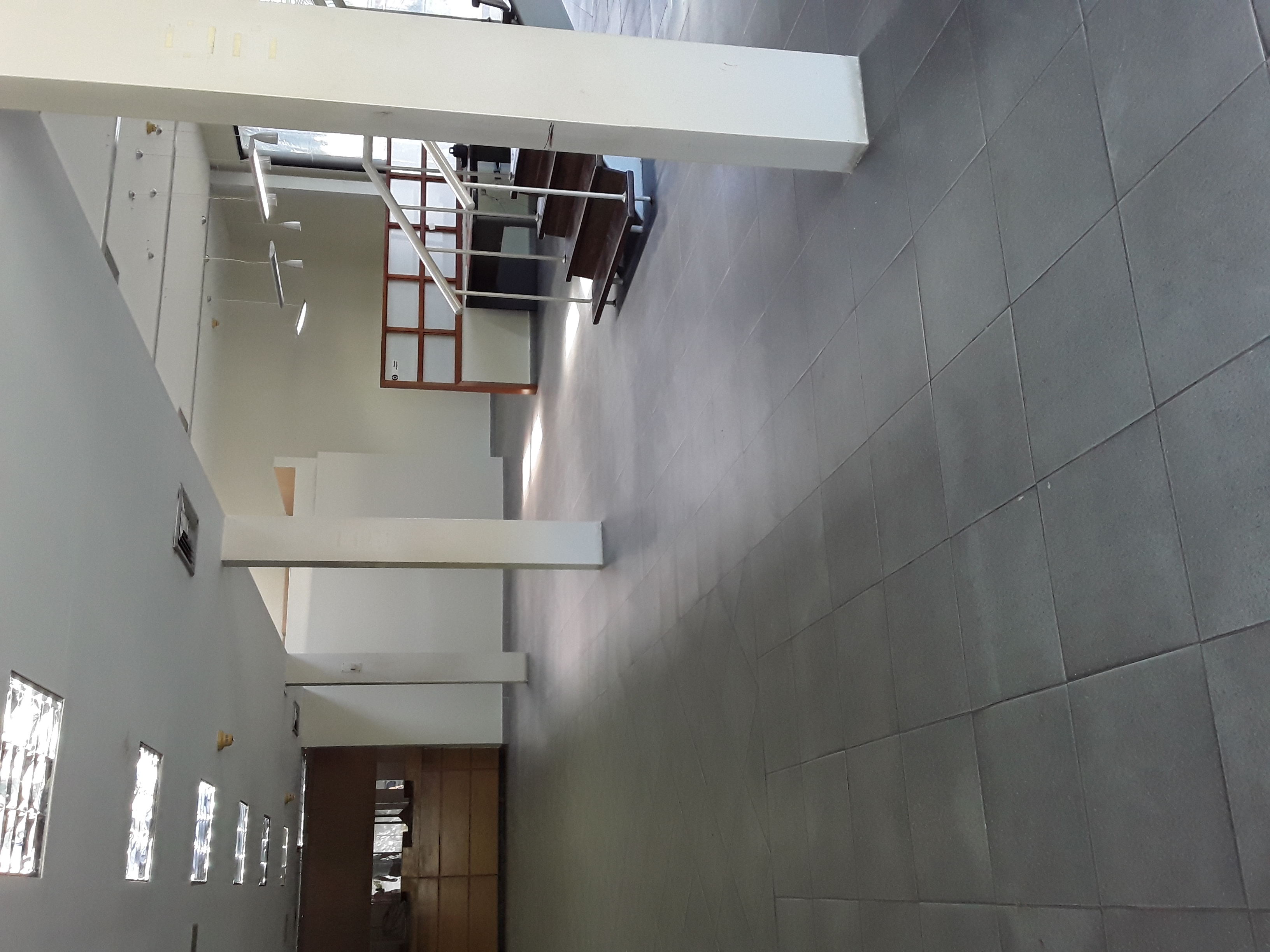 LOCAL EN LOS ROBLES, EN VENTA