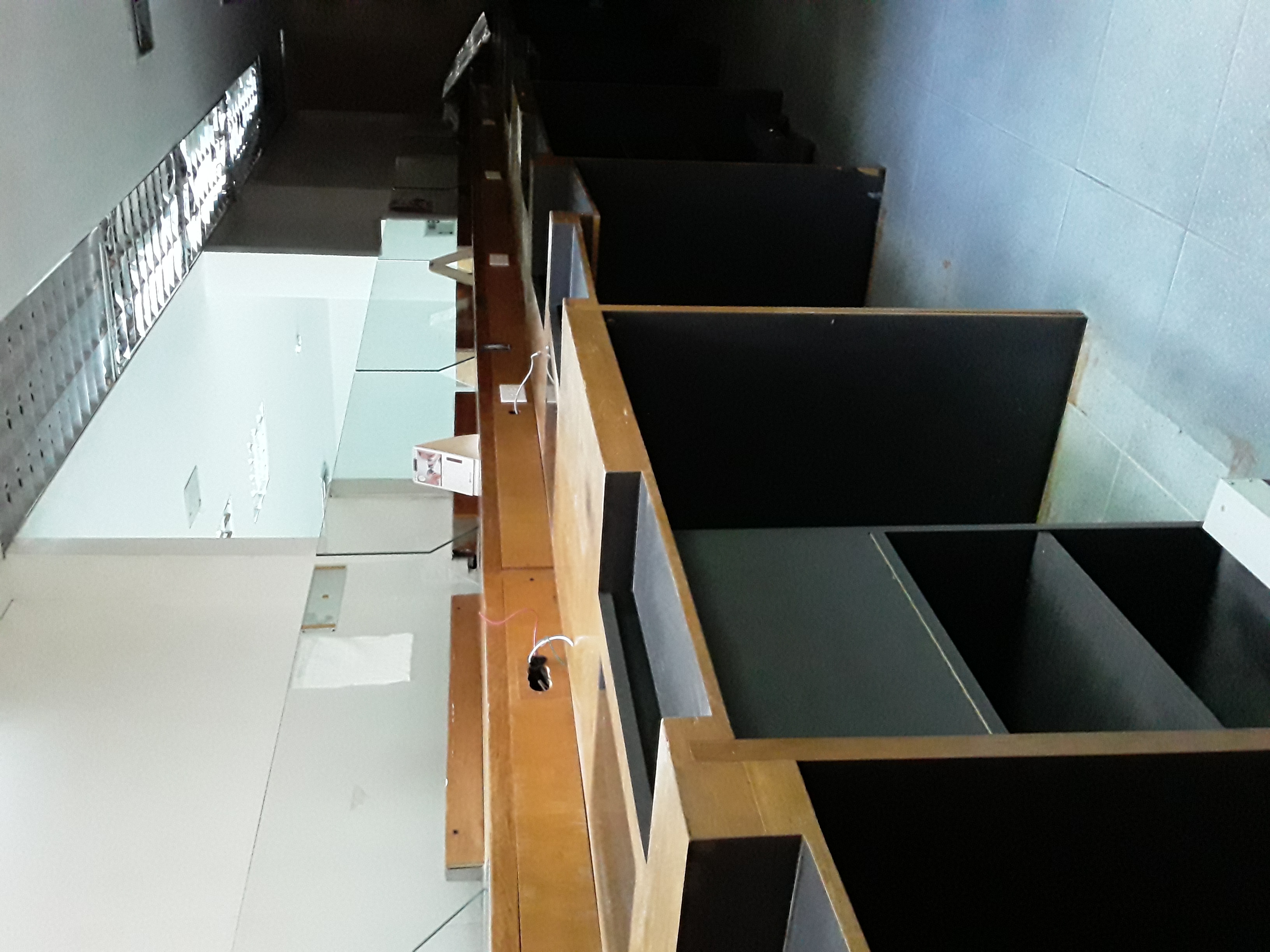 LOCAL EN LOS ROBLES, EN VENTA