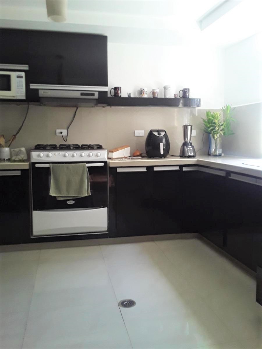 CASA EN PORLAMAR, EN VENTA