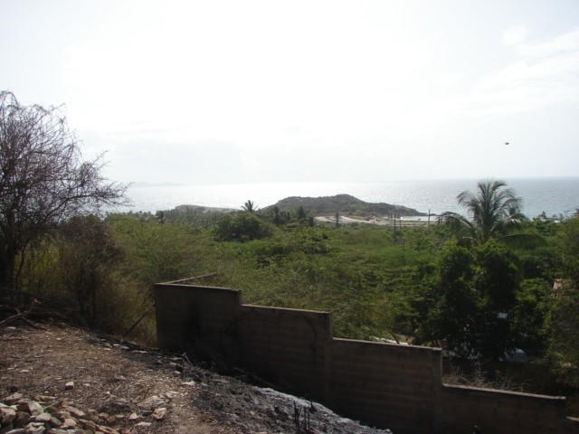 LAND IN PUERTO FERMIN FOR SALE