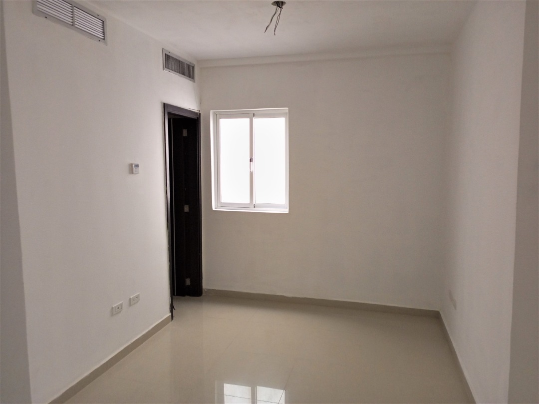 TOWNHOUSE EN MANEIRO, EN VENTA