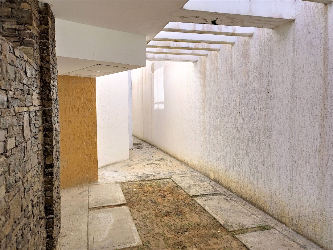 TOWNHOUSE EN MANEIRO, EN VENTA