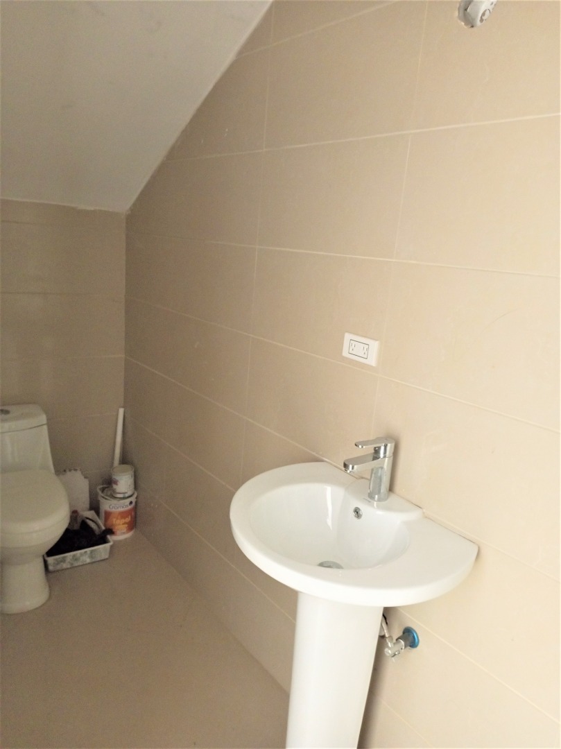 TOWNHOUSE EN MANEIRO, EN VENTA