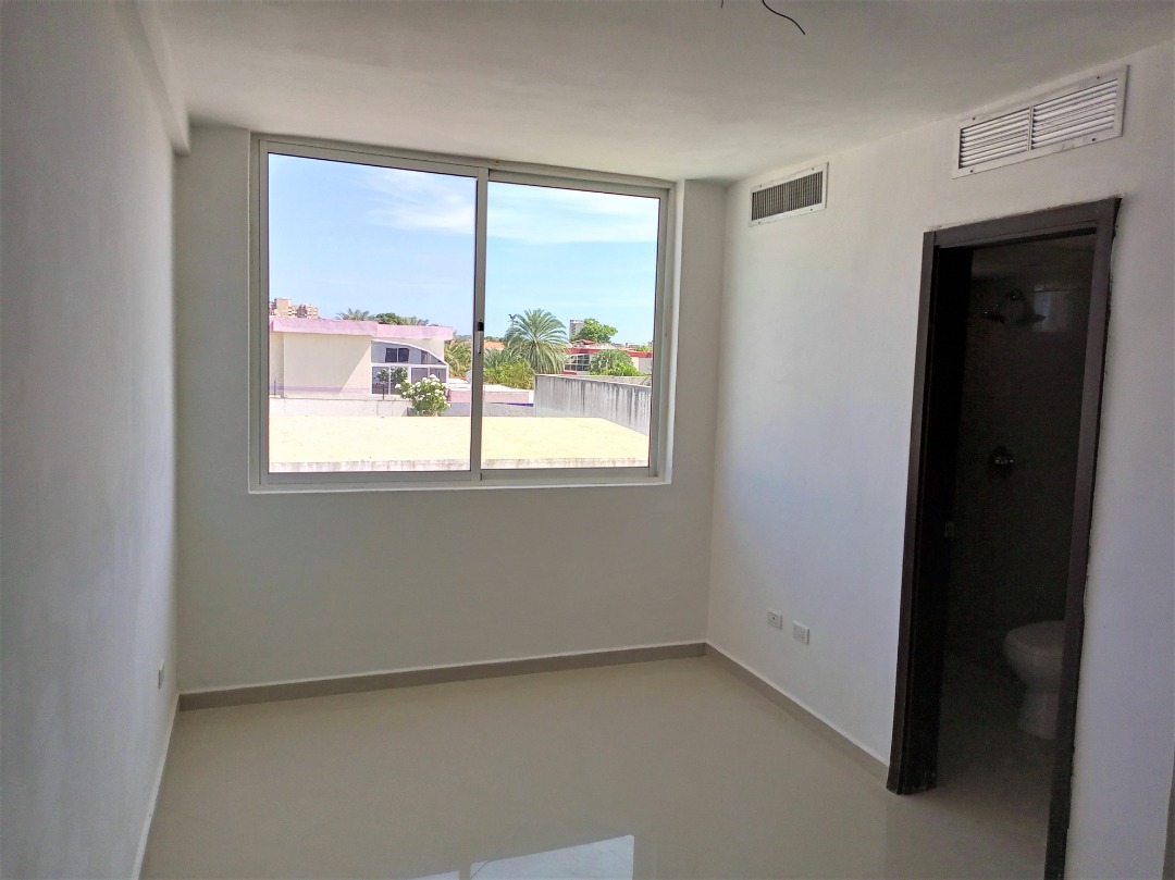 TOWNHOUSE EN MANEIRO, EN VENTA