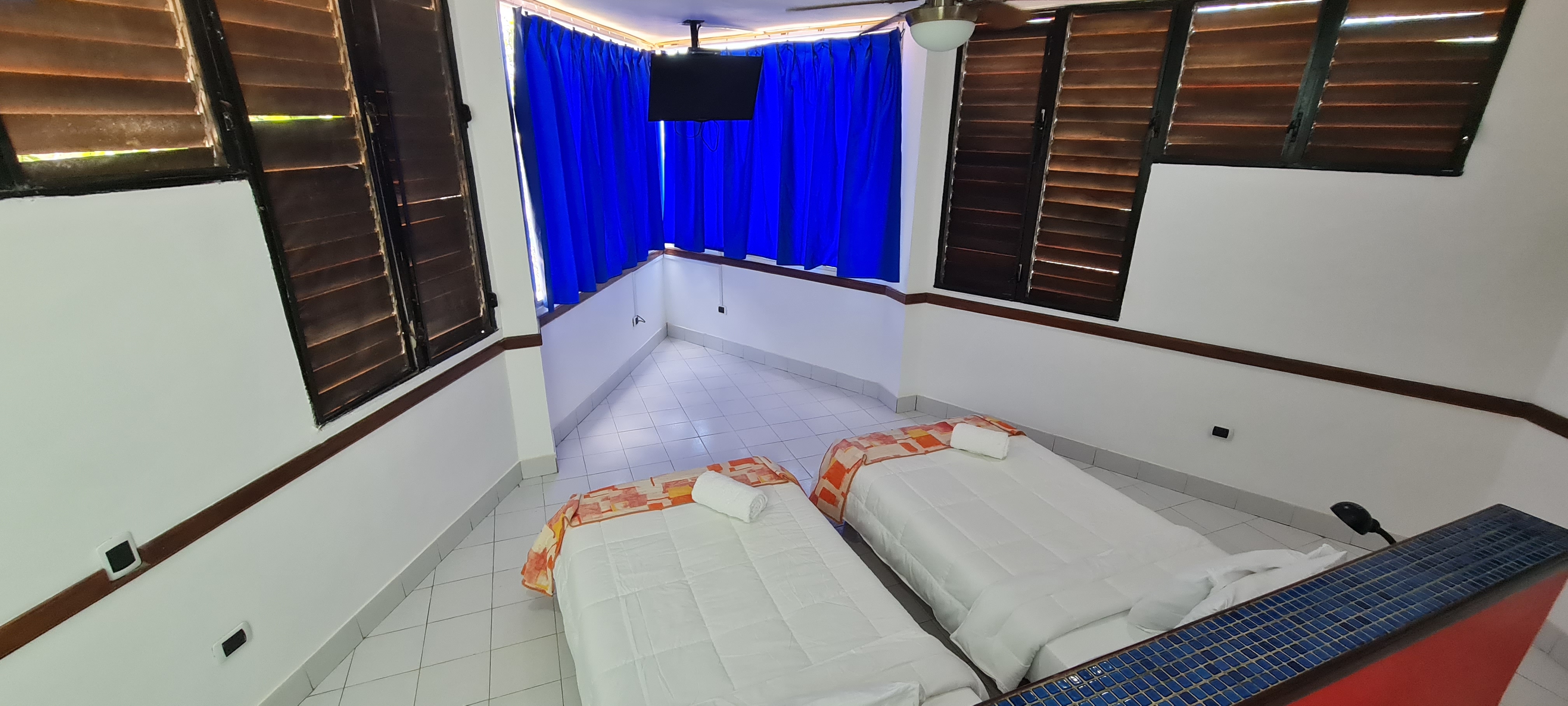 HOTEL ESTILO MEDITERRÁNEO