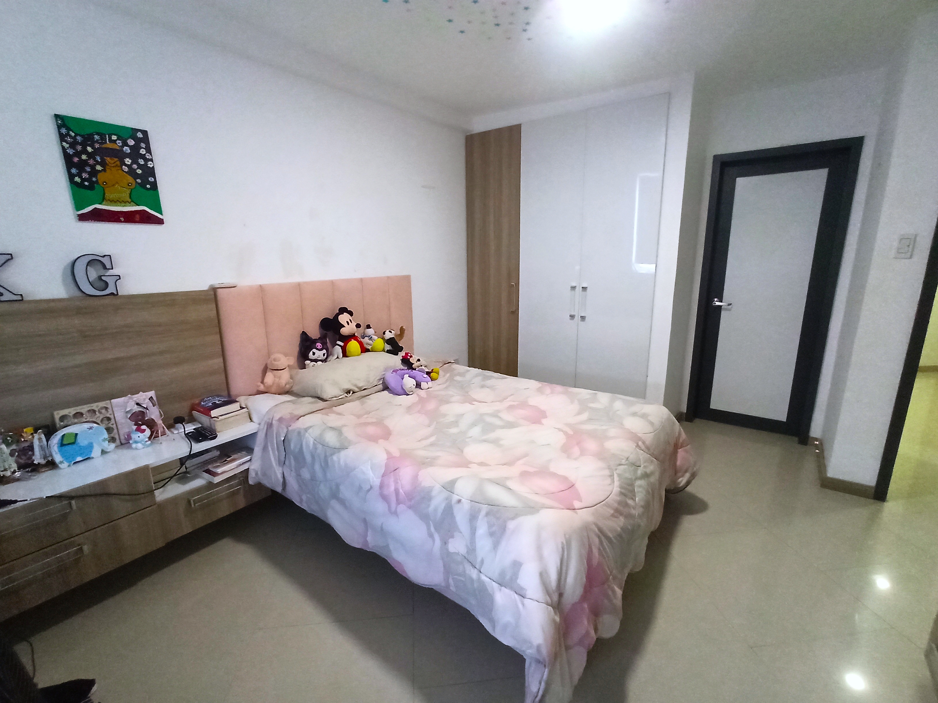 TOWNHOUSE EN LOS ROBLES EN VENTA