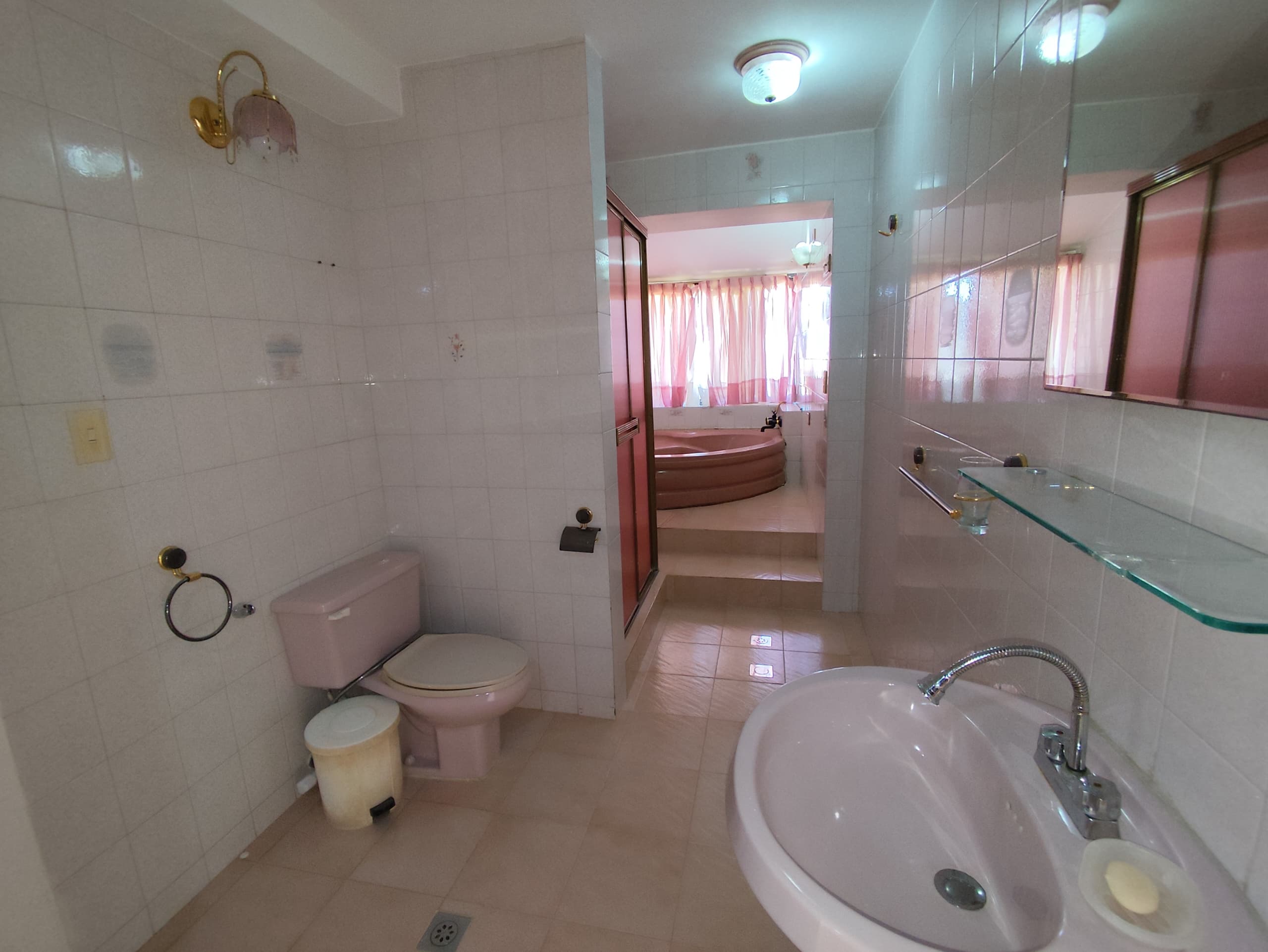 APARTAMENTO EN VENTA EN AVENIDA BOLIVAR SUR