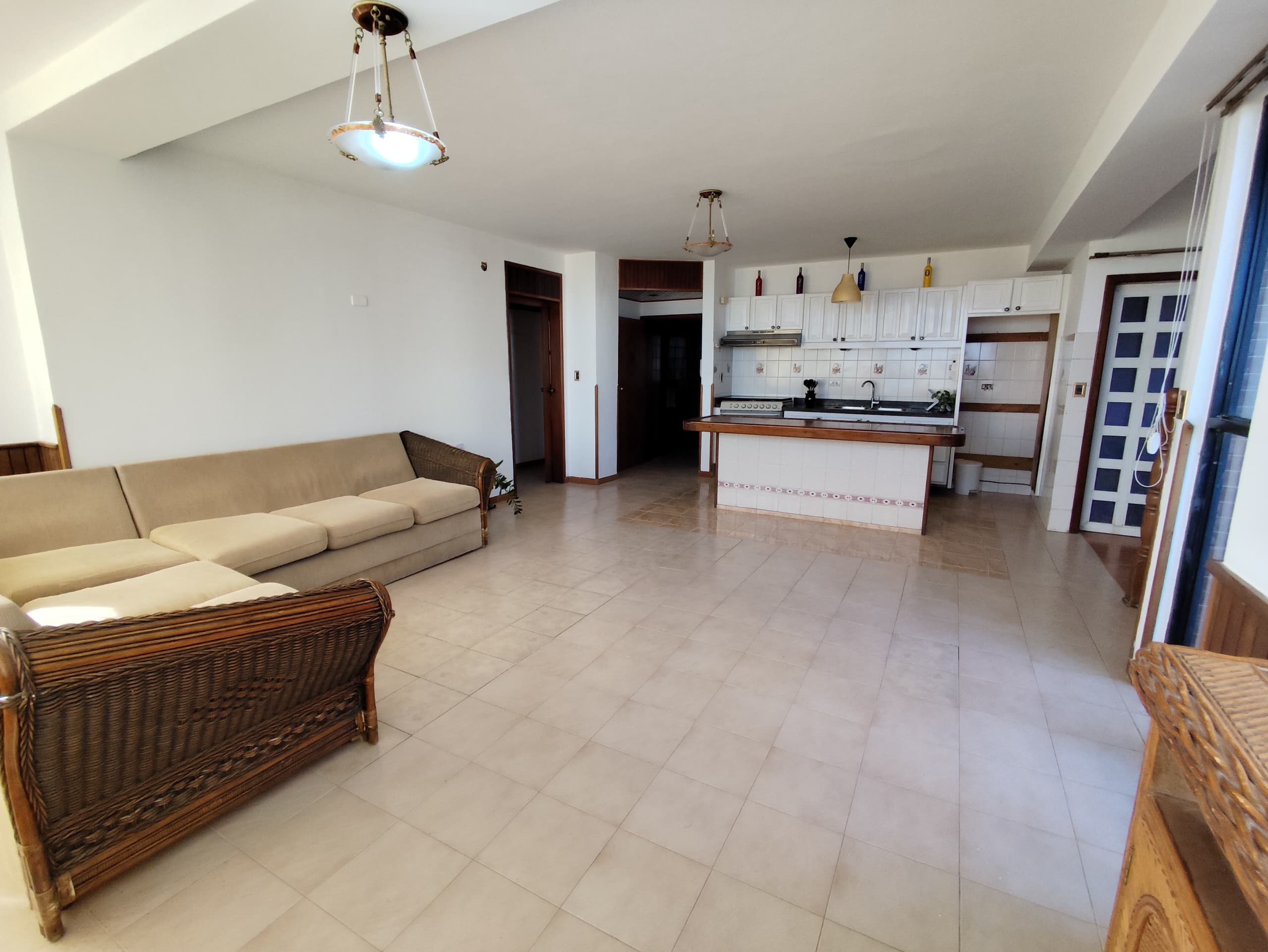 APARTAMENTO EN VENTA EN AVENIDA BOLIVAR SUR