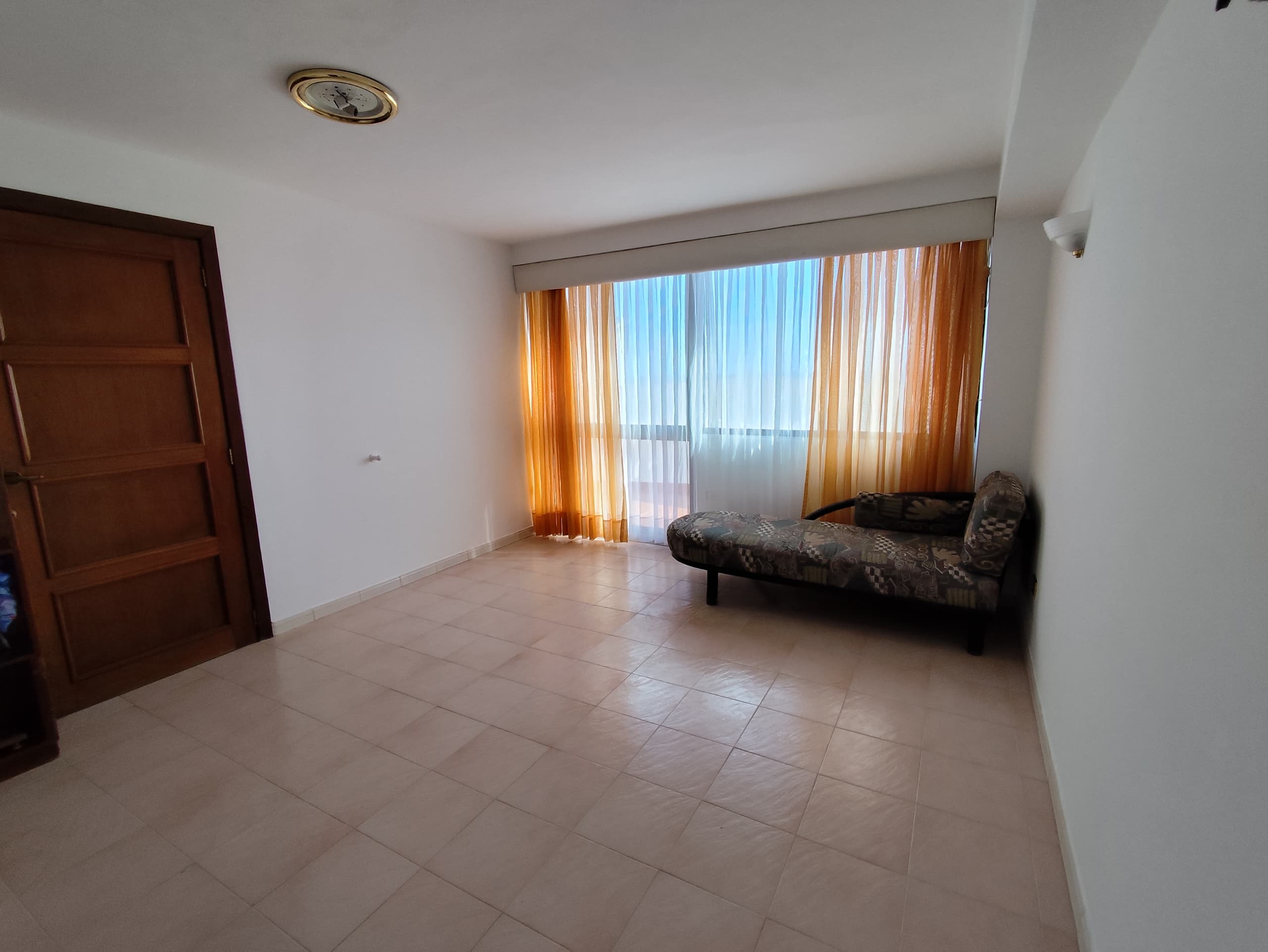 APARTAMENTO EN VENTA EN AVENIDA BOLIVAR SUR