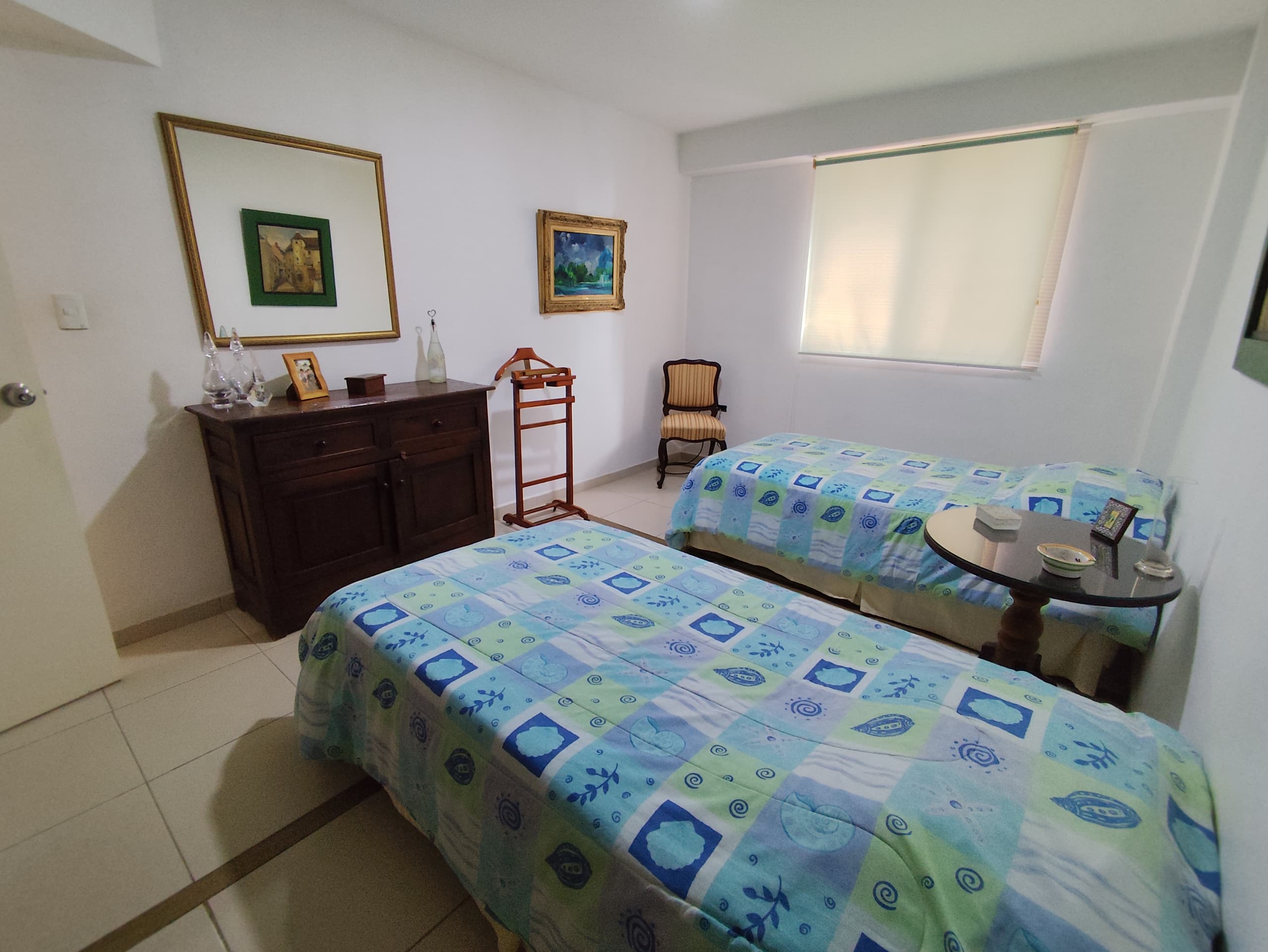 APARTO-QUINTA EN VENTA EN LA ARBOLEDA, PORLAMAR.