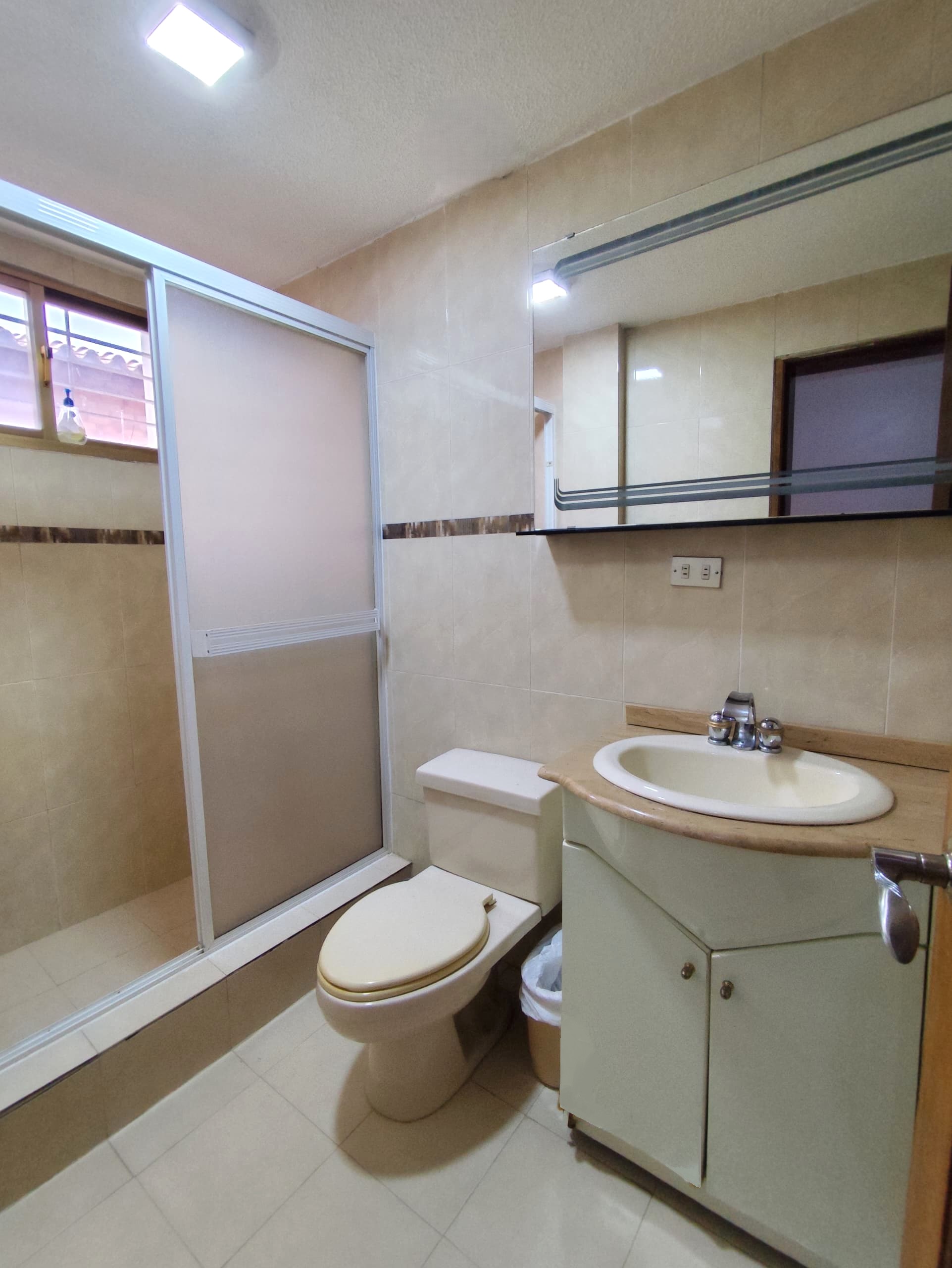 CASA EN COSTA AZUL,  EN VENTA