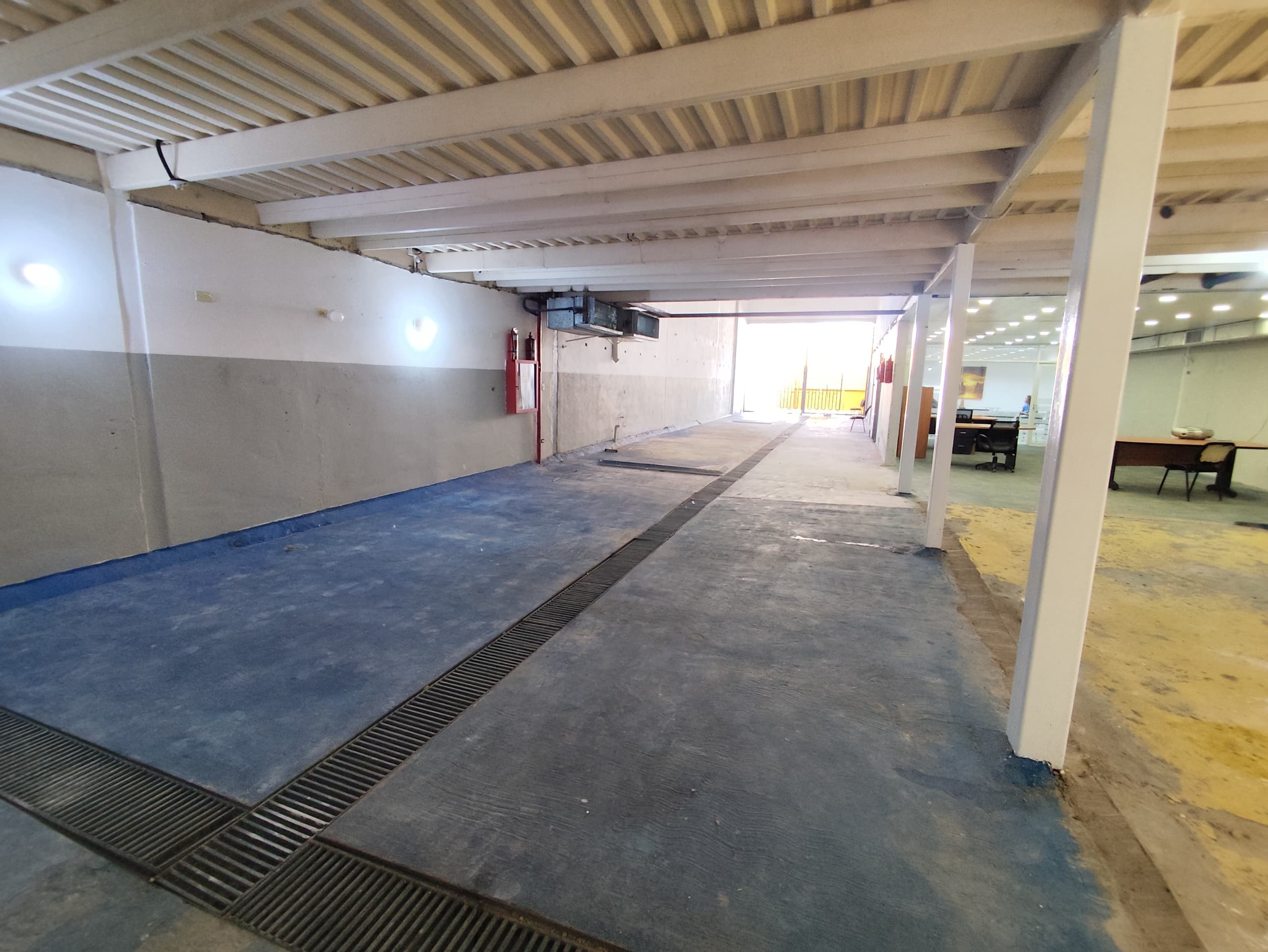 GALPON EN VENTA SECTOR LA OTRA SABANA-LOS ROBLES