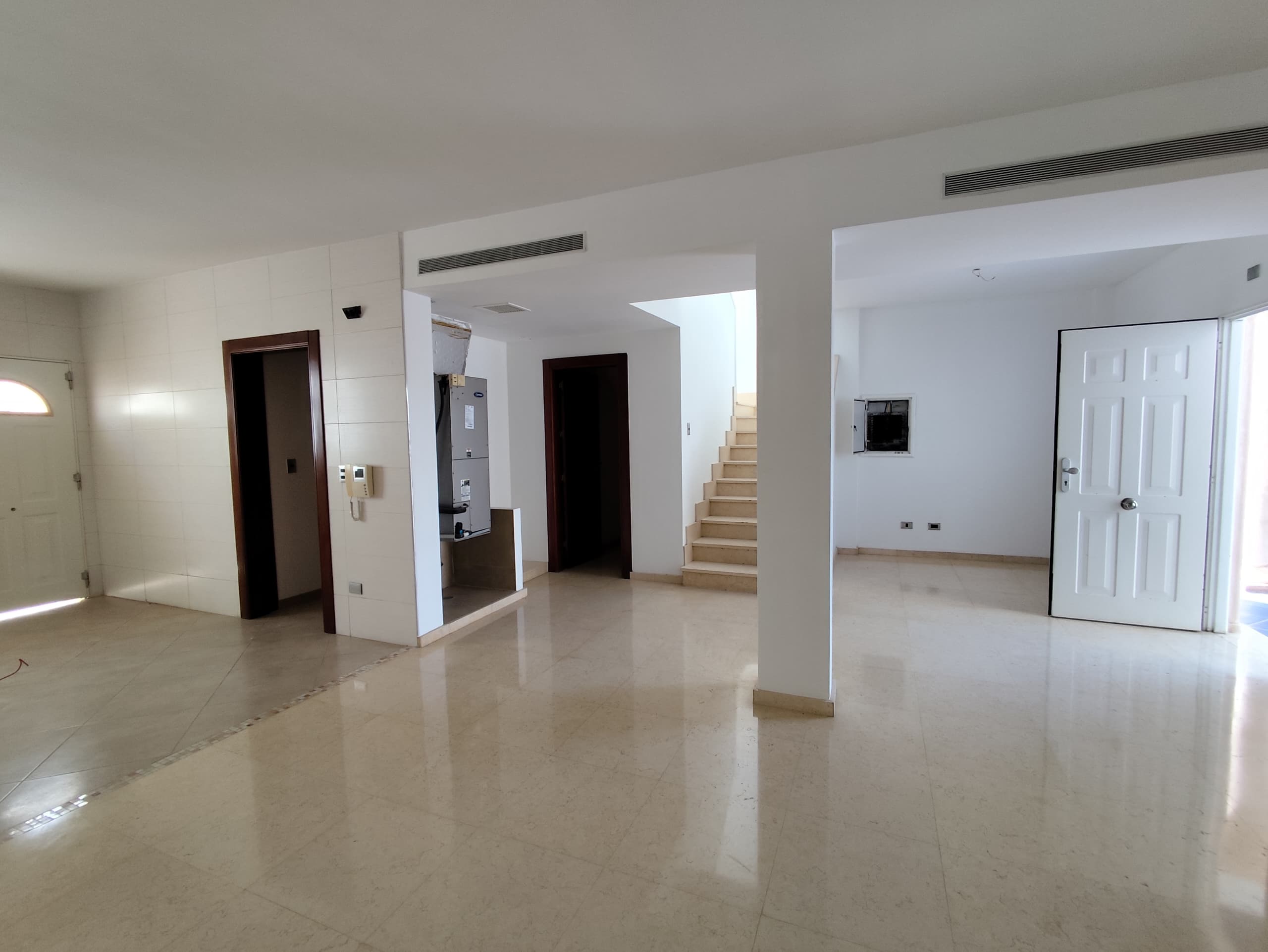TOWNHOUSE EN VENTA EN SABANAMAR