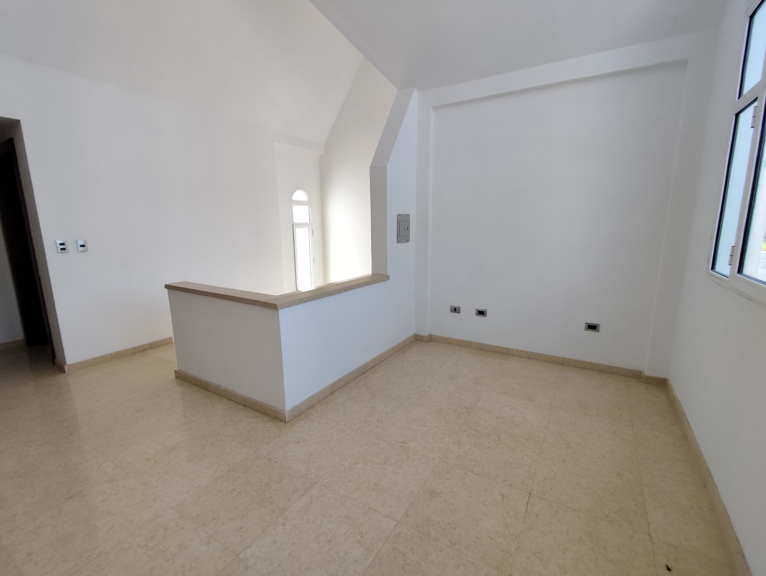 TOWNHOUSE EN VENTA EN SABANAMAR