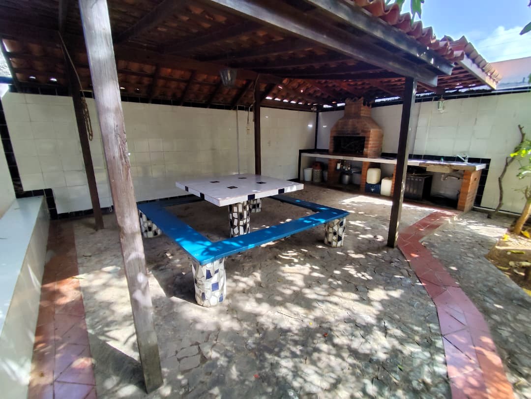 HOUSE IN COSTA AZUL, FOR SALE