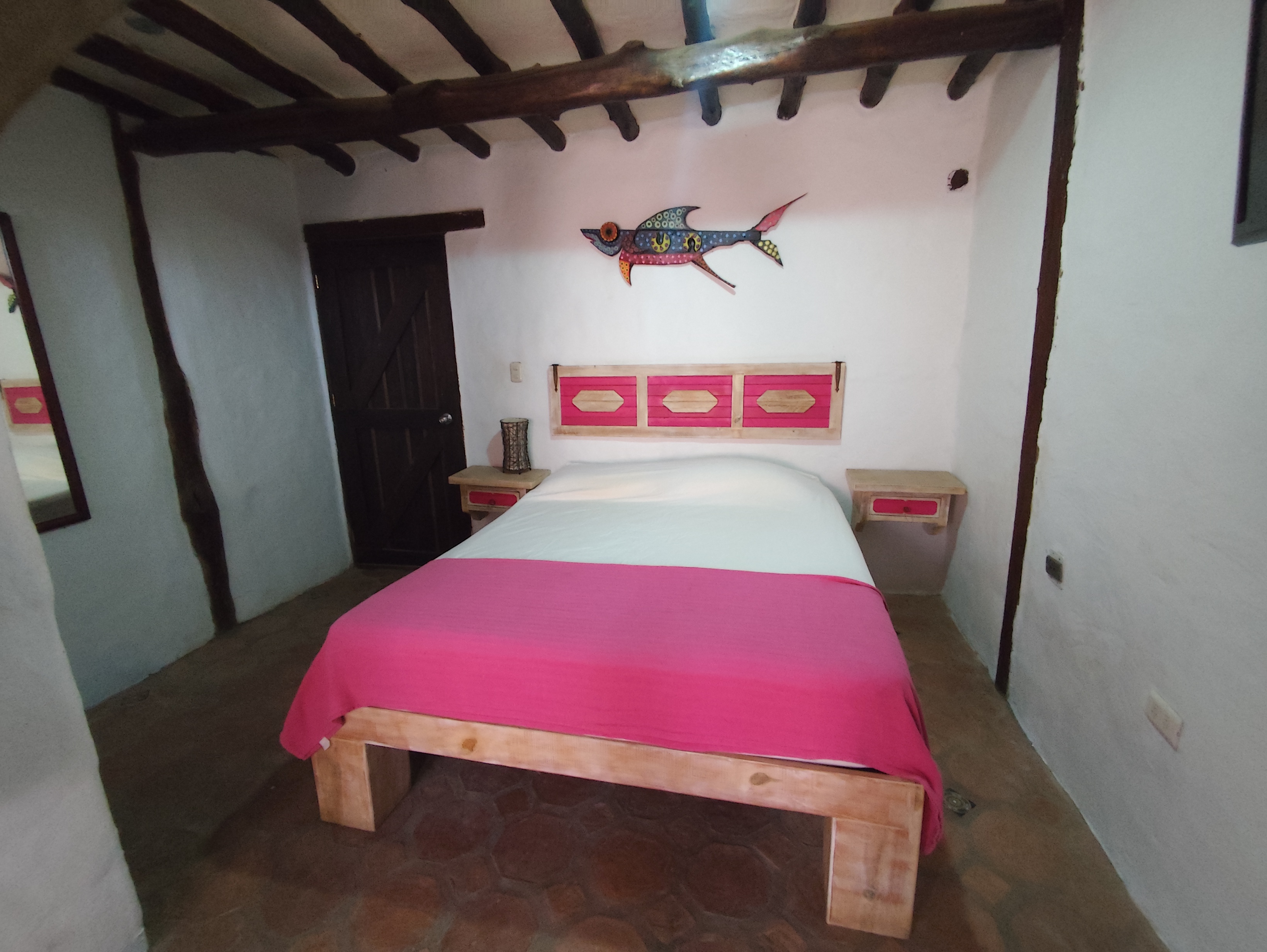 CASA EN VENTA ESTILO RUSTICO SECTOR CAMORUCO-LA ASUNCION