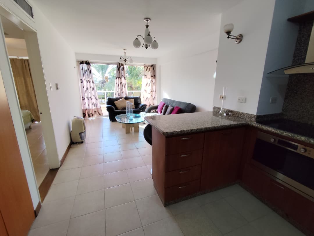 APARTAMENTO EN VENTA, EN URBANIZACION PLAYA EL ANGEL