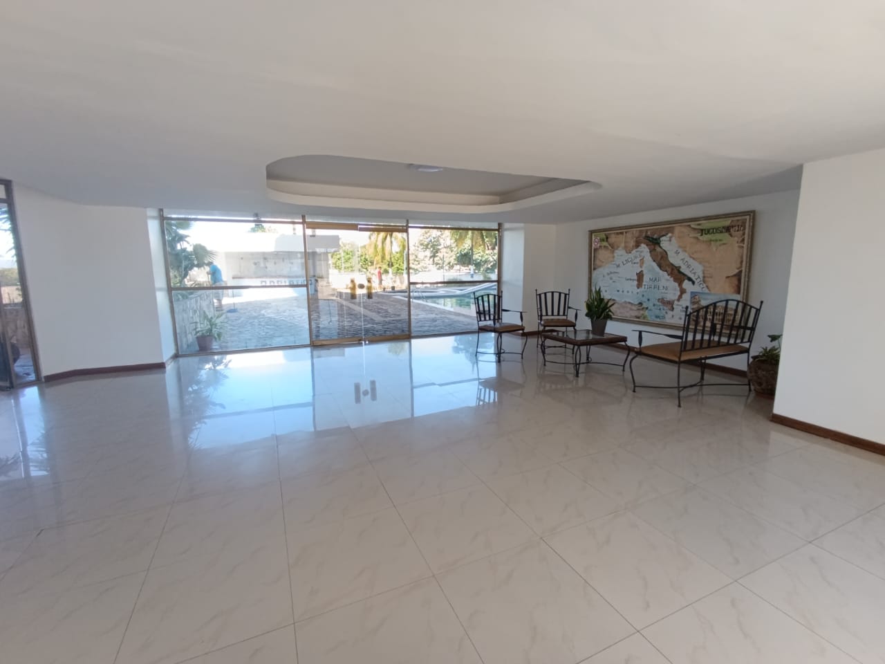 APARTAMENTO EN ALQUILER FIJO EN AVENIDA BOLIVAR