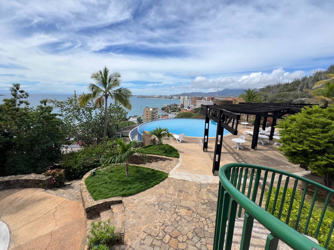 APARTAMENTO EN VENTA EN MOMPATARE