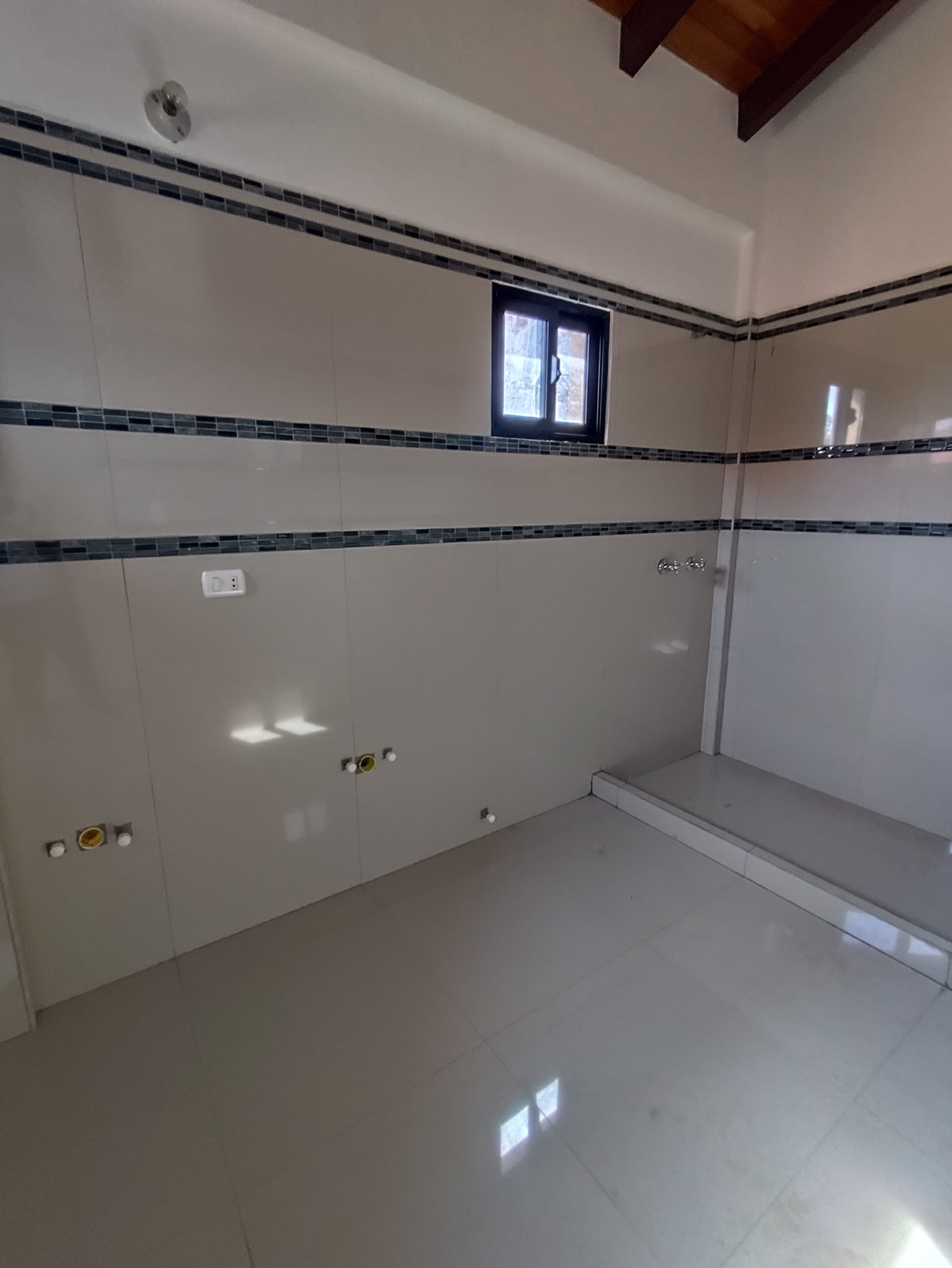 CASA EN VENTA EN LA ASUNCION SECTOR CAMORUCO