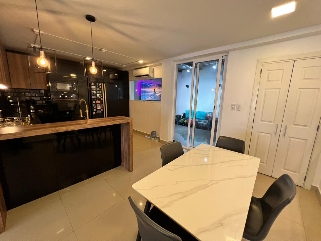 TOWN HOUSE EN VENTA LA ASUNCION