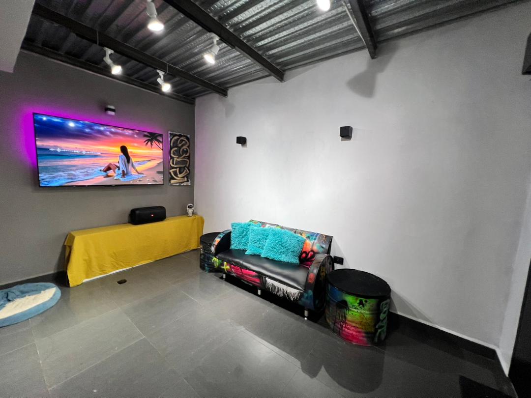 TOWN HOUSE EN VENTA LA ASUNCION