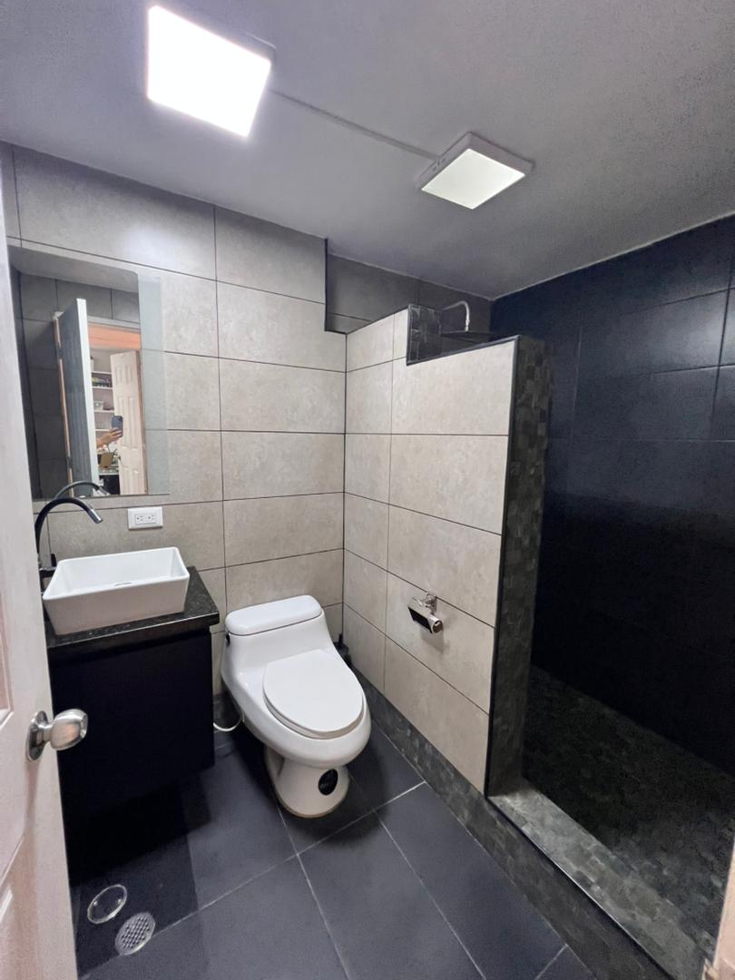 TOWN HOUSE EN VENTA LA ASUNCION