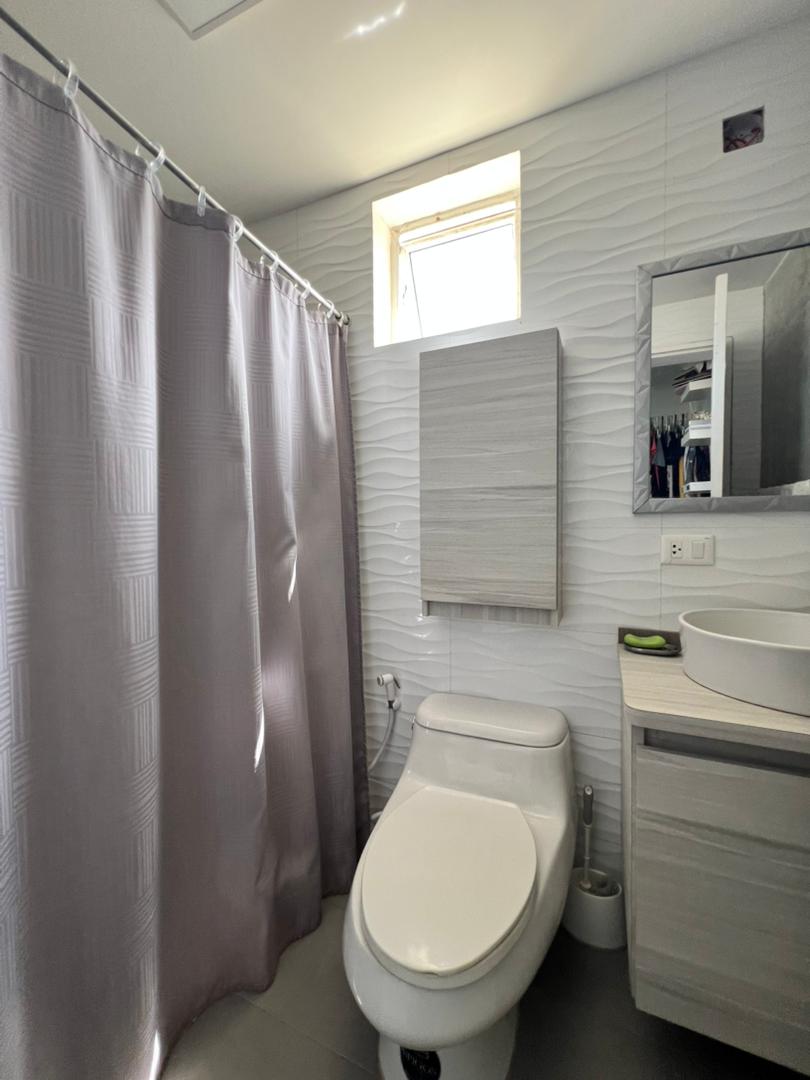 TOWN HOUSE EN VENTA LA ASUNCION