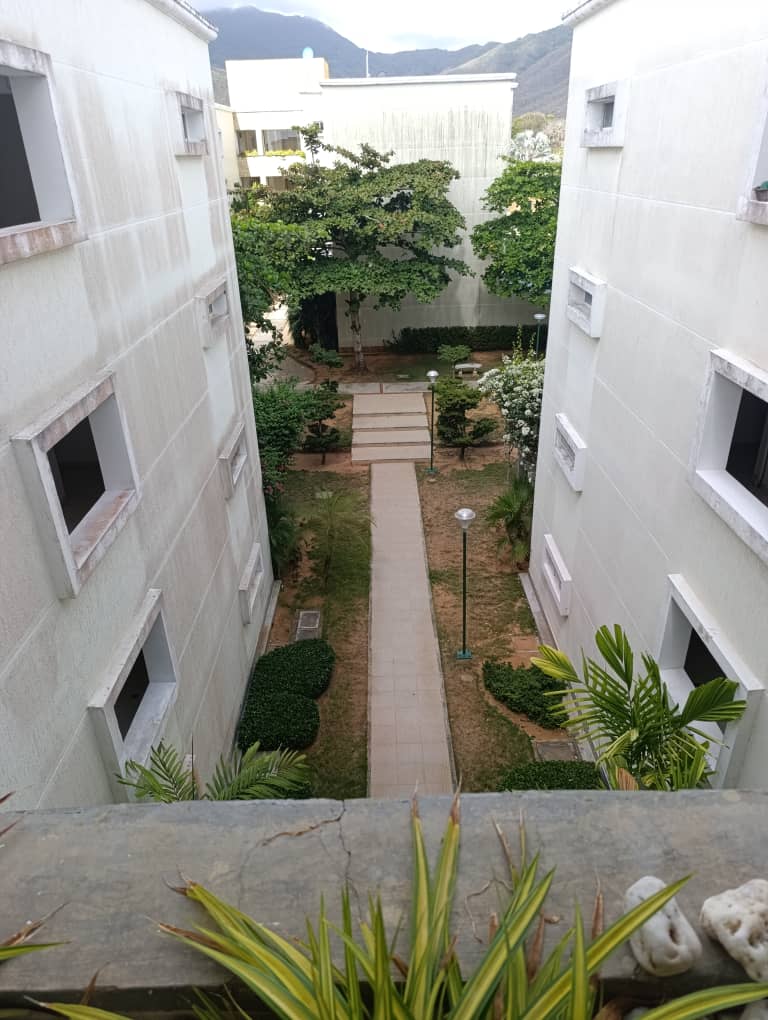 APARTAMENTO EN VENTA EN LA ASUNCION, SECTOR LAS HUERTAS