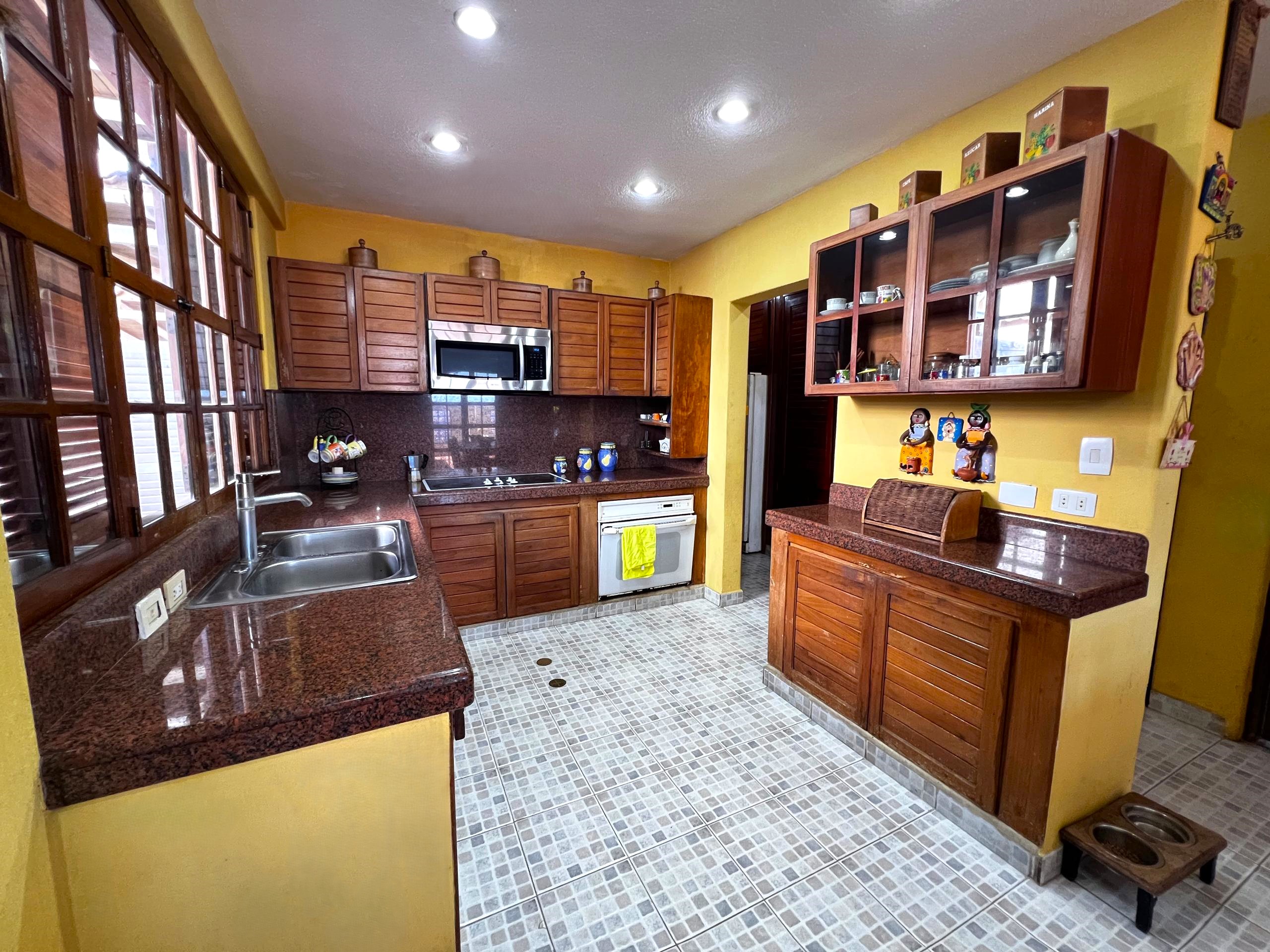 HOUSE FOR SALE IN PARAISO I, PAMPATAR