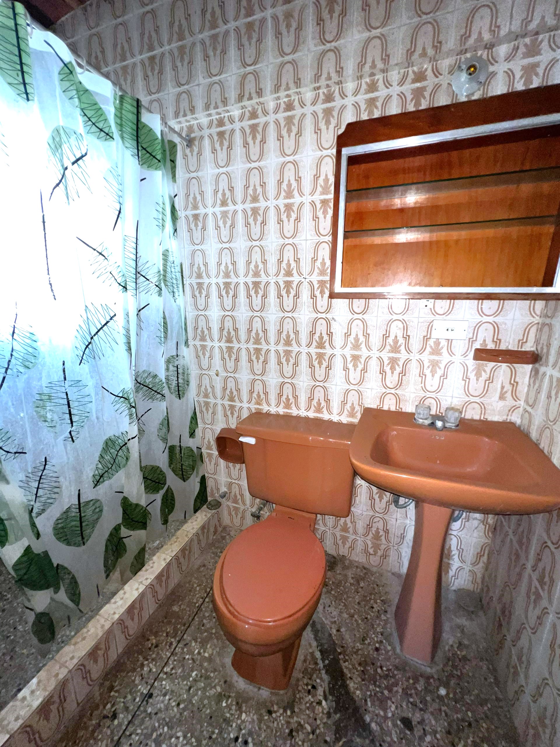 HOUSE FOR SALE IN LA MIRA