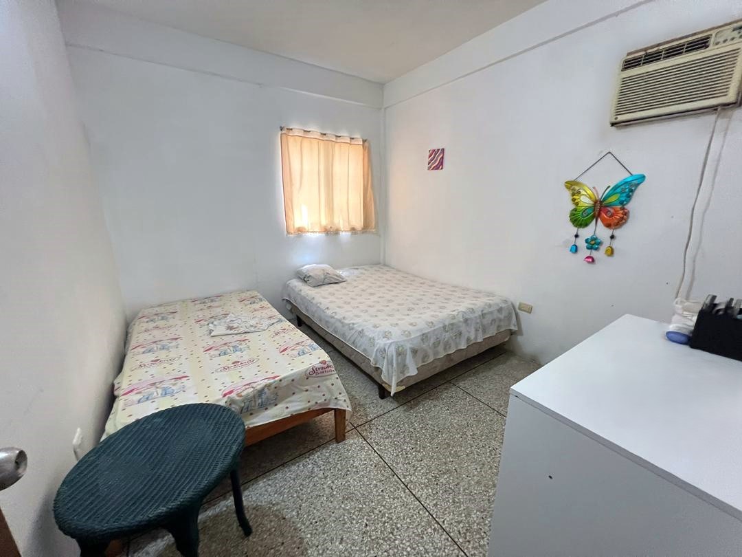 HOUSE FOR SALE IN LA MIRA