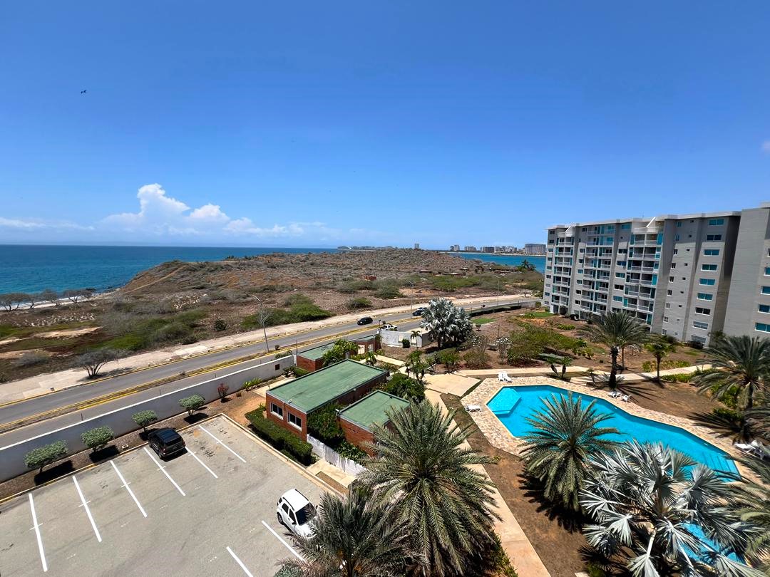 APARTAMENTO EN COSTANERA EN ALQUILER VACACIONAL