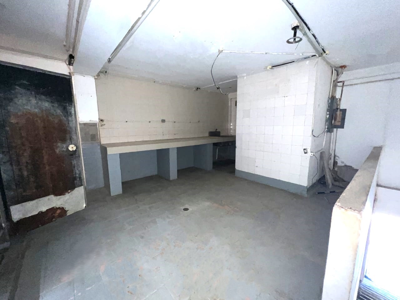 EXCELLENT LOCAL FOR SALE IN MARGARITA EASTERN AREA