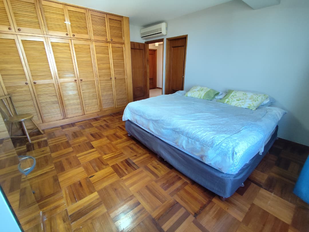 PENTHOUSE EN VENTA URB. PARAISO II