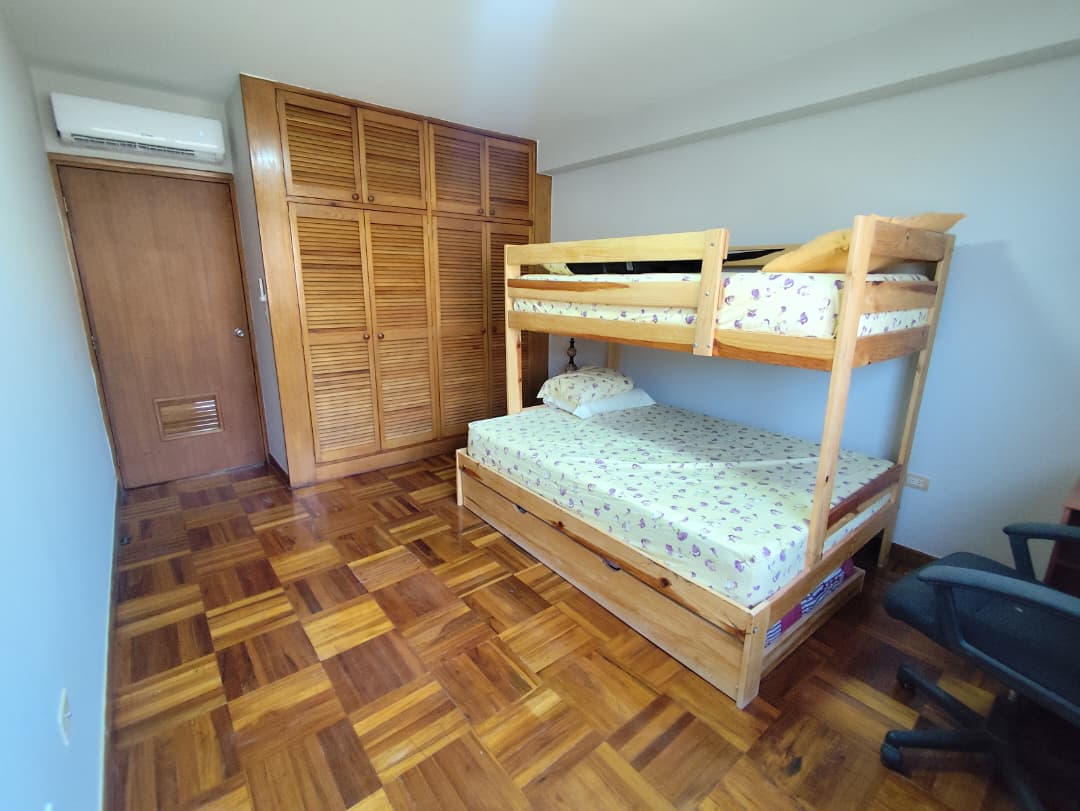PENTHOUSE EN VENTA URB. PARAISO II