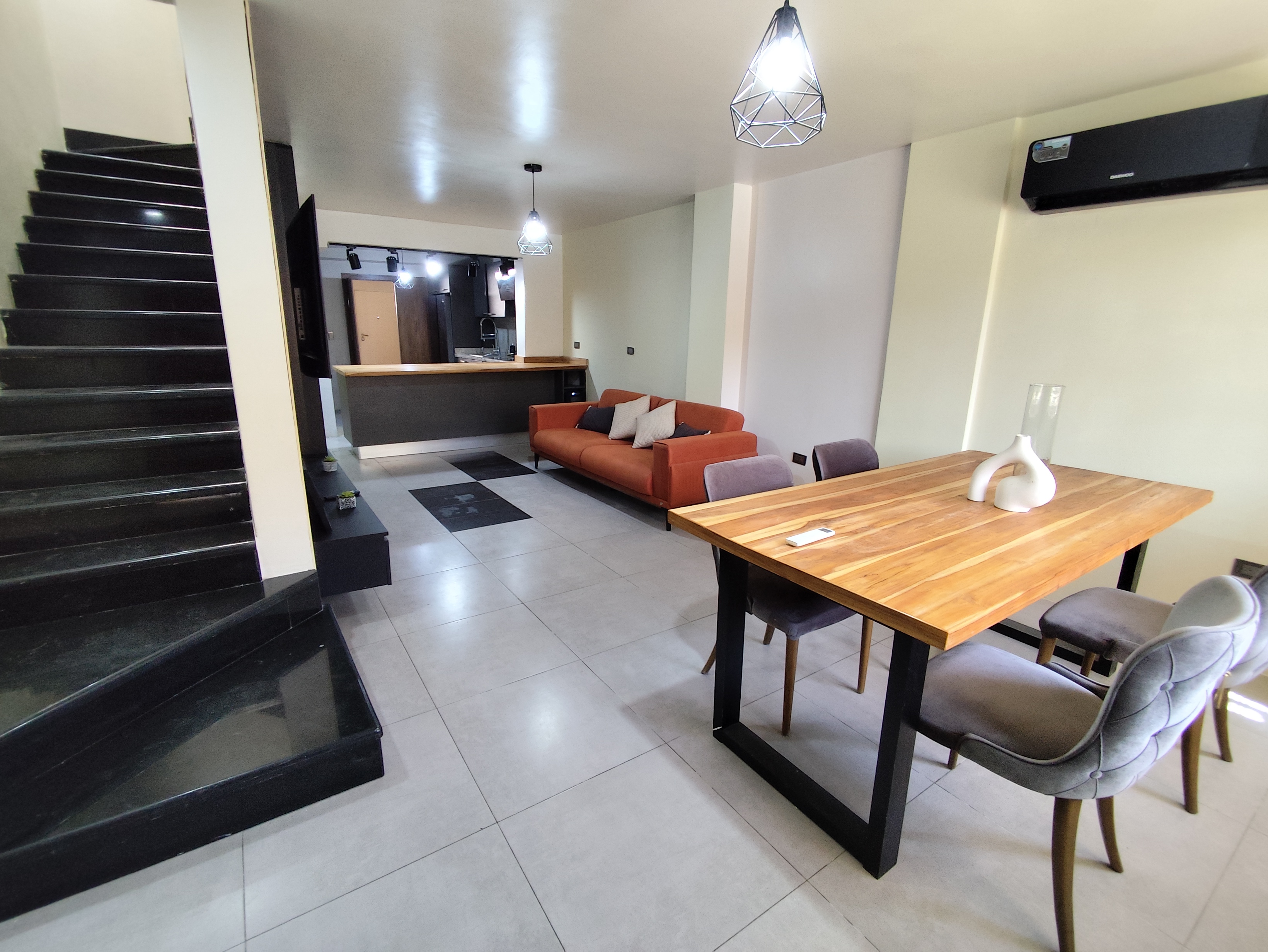 TOWNHOUSE FOR SALE IN CAMPEARE