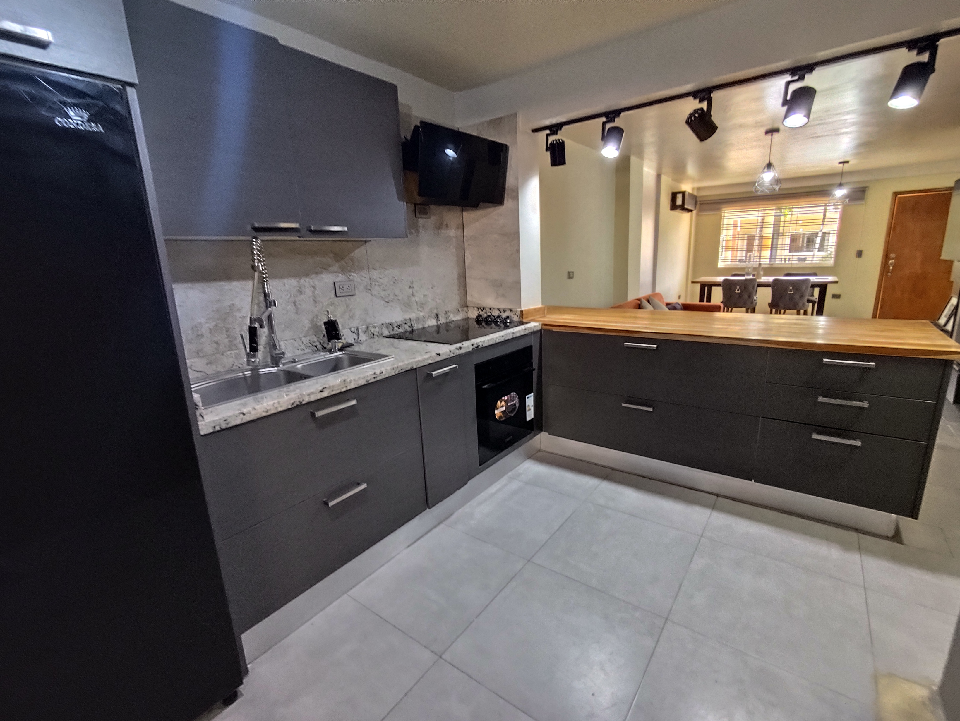 TOWNHOUSE FOR SALE IN CAMPEARE