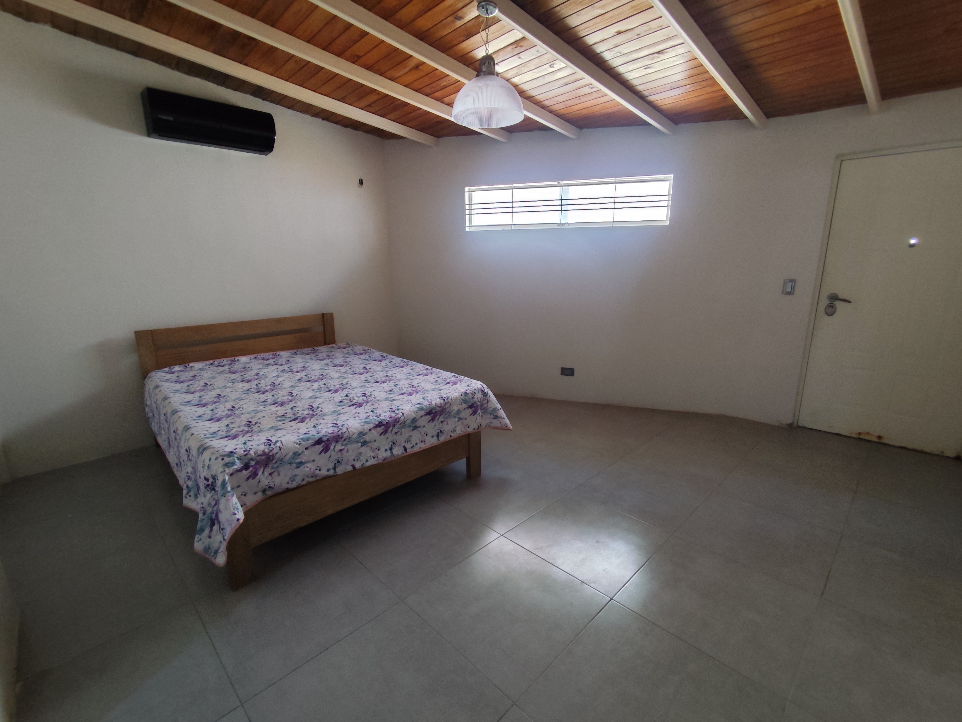 TOWNHOUSE FOR SALE IN CAMPEARE