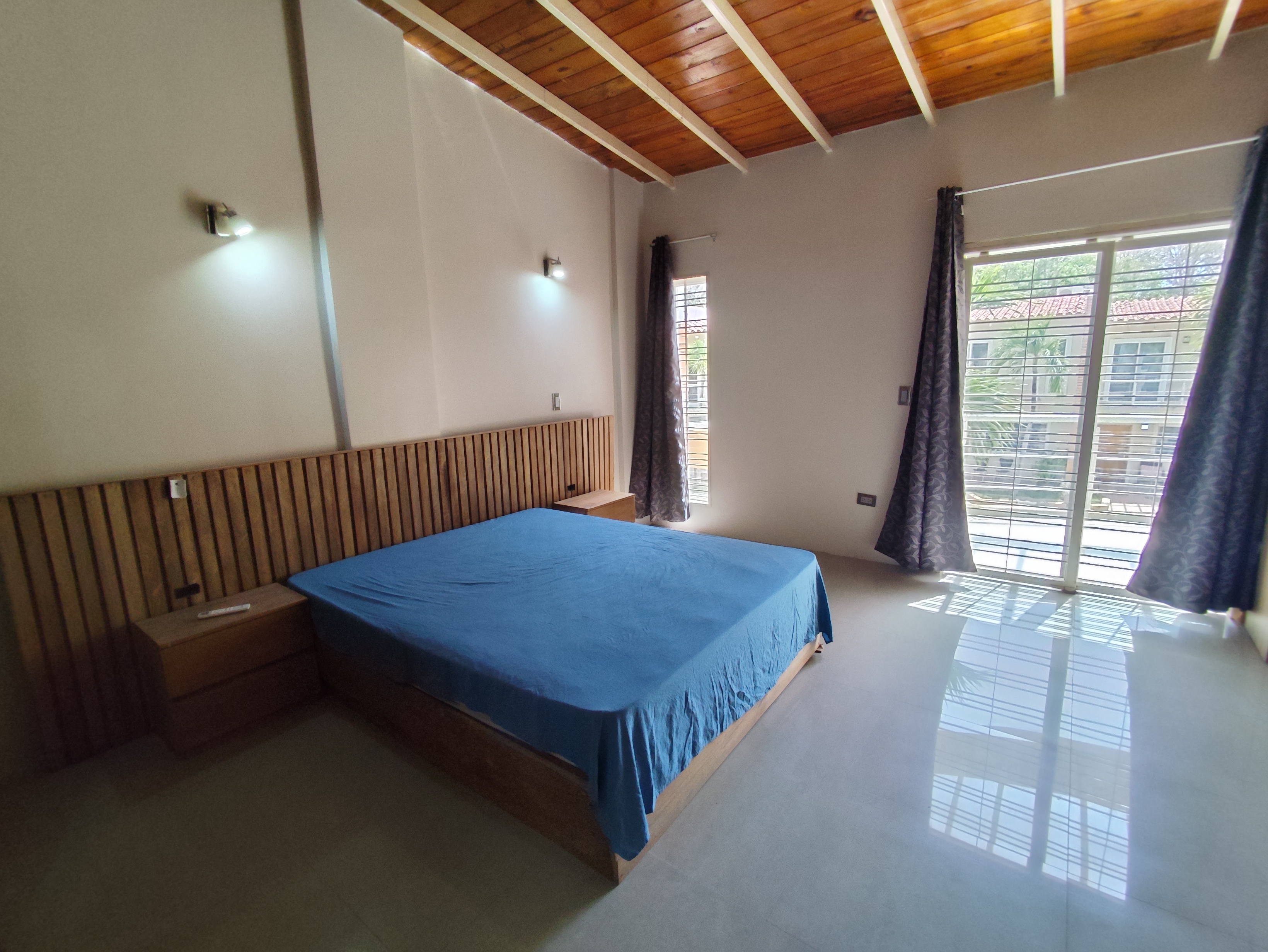 TOWNHOUSE FOR SALE IN CAMPEARE