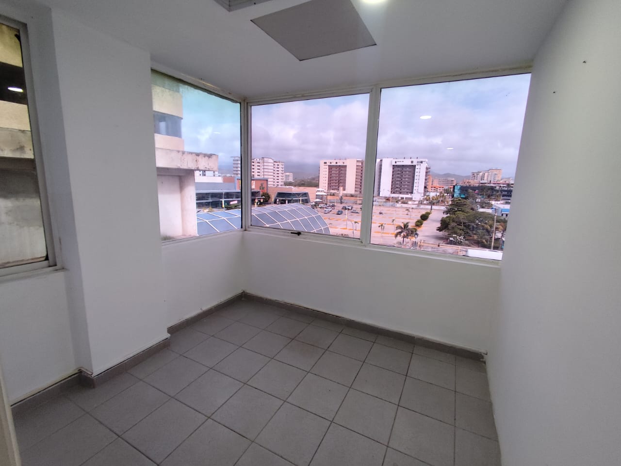 Office for Rent in Playa El Angel