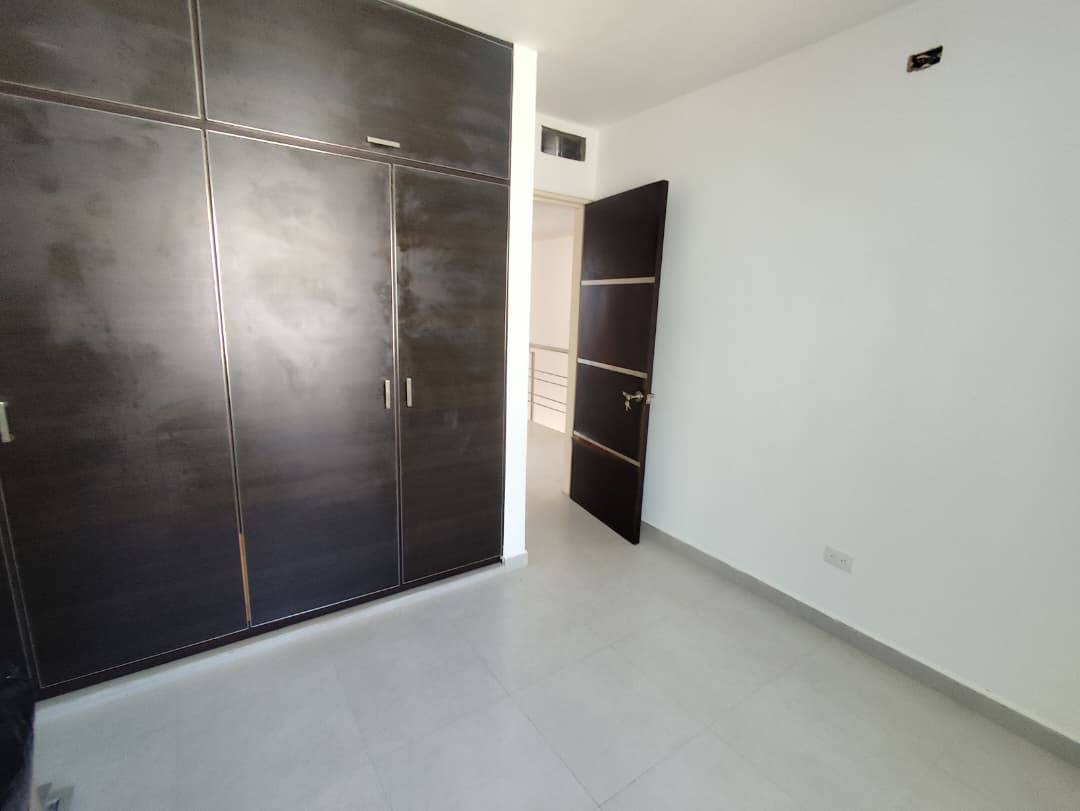 Town House en venta Sector Altos de Maneiro