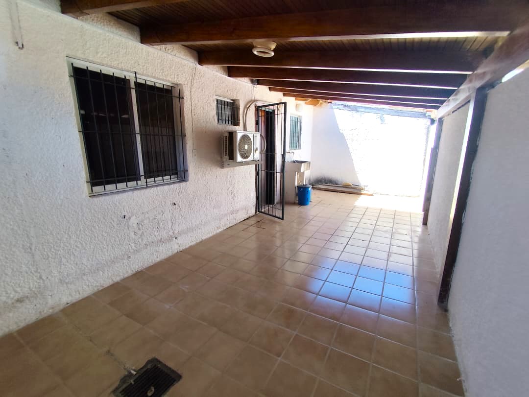 HOUSE FOR SALE IN LOMA DE GUERRA