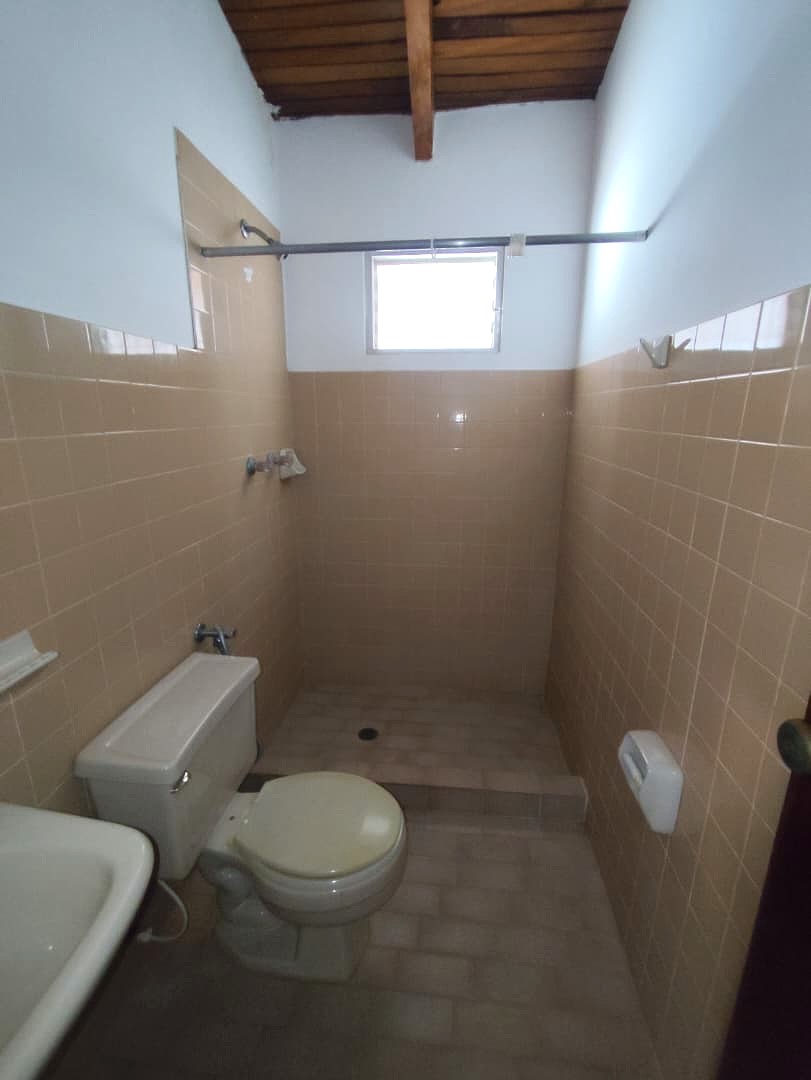 HOUSE FOR SALE IN LOMA DE GUERRA