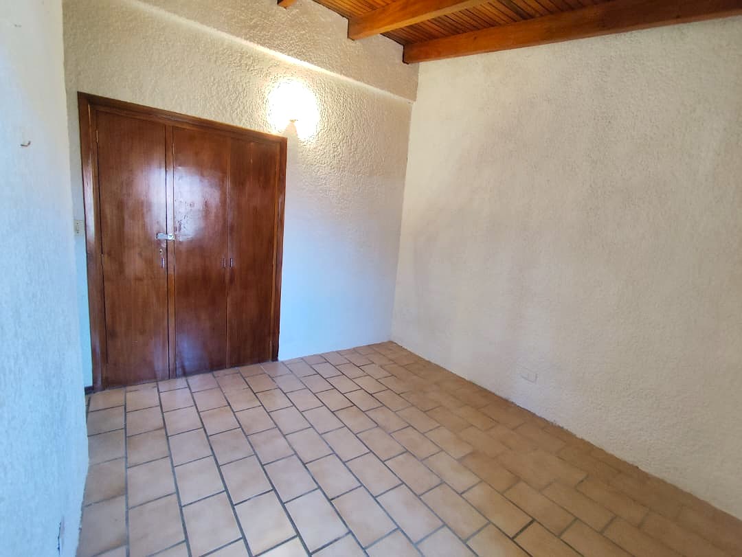 HOUSE FOR SALE IN LOMA DE GUERRA