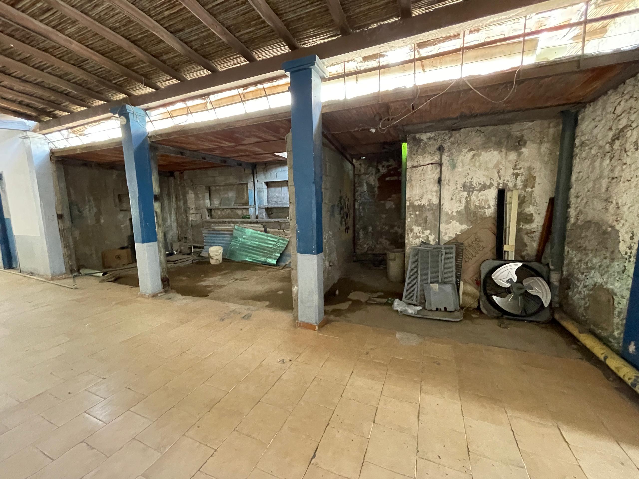 HOUSE FOR SALE IN PORLAMAR